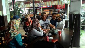 erik-prasetya-bengkel-street-photography